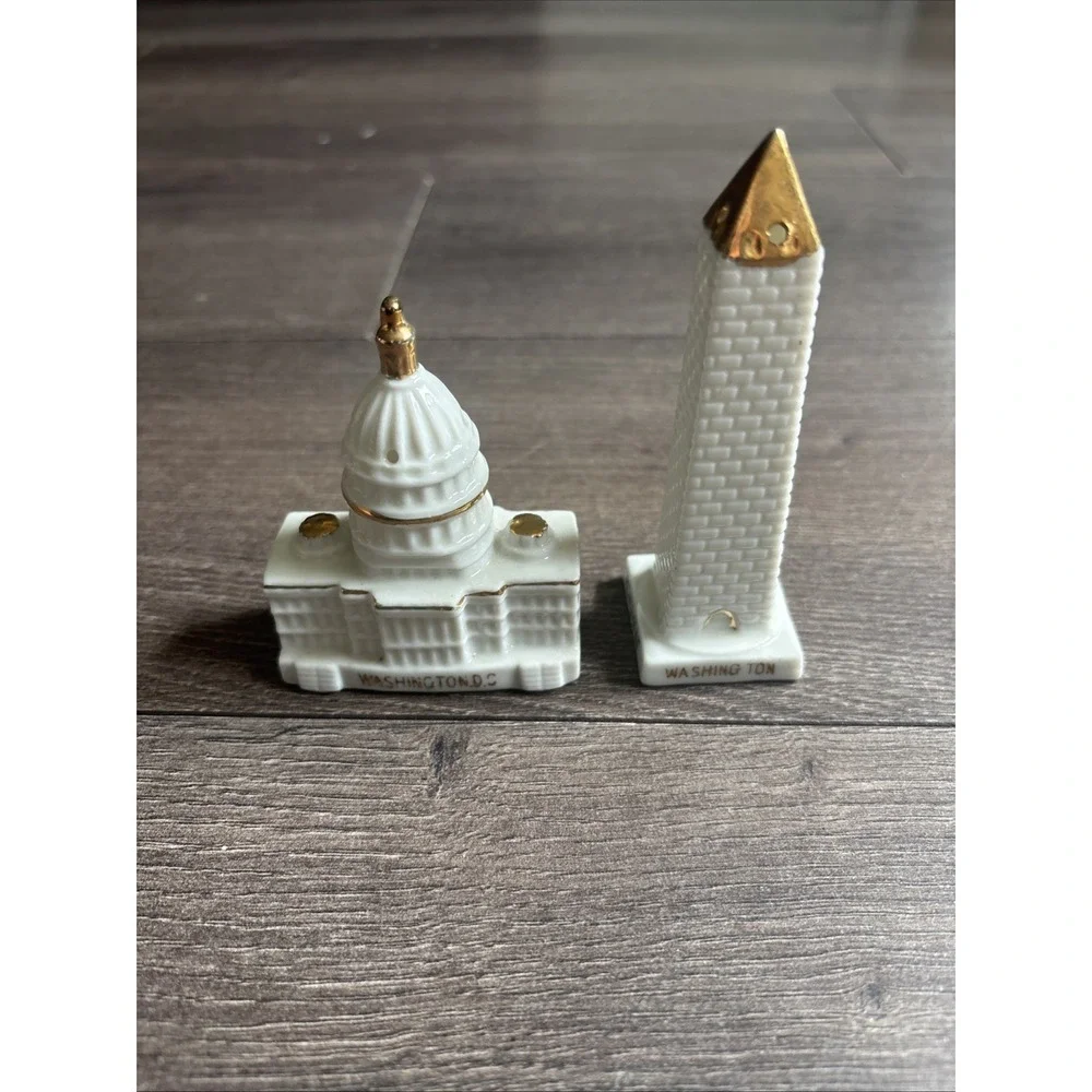 Vintage Stoneware WASHINGTON MONUMENT US CAPITOL Salt Pepper Shakers Set Cottage